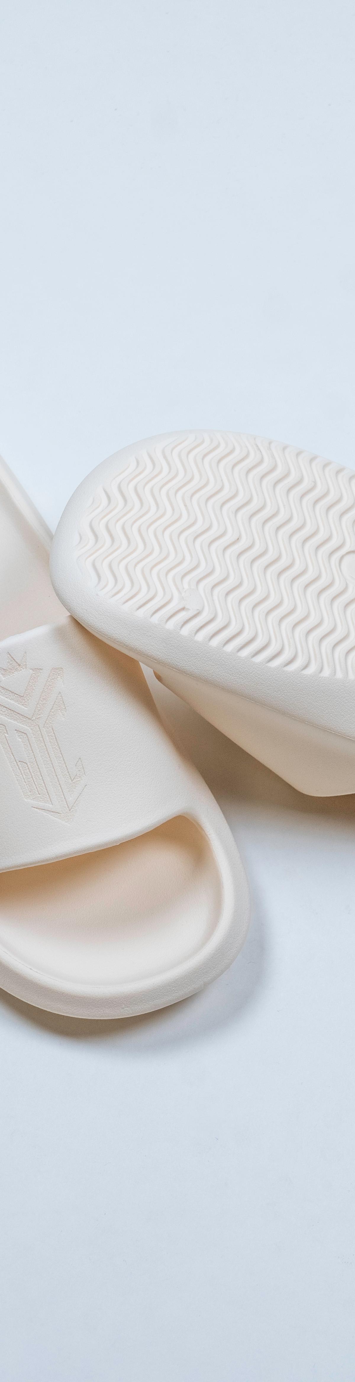 Frontier Recovery Sliders in Beige, Black, and White (view 2)